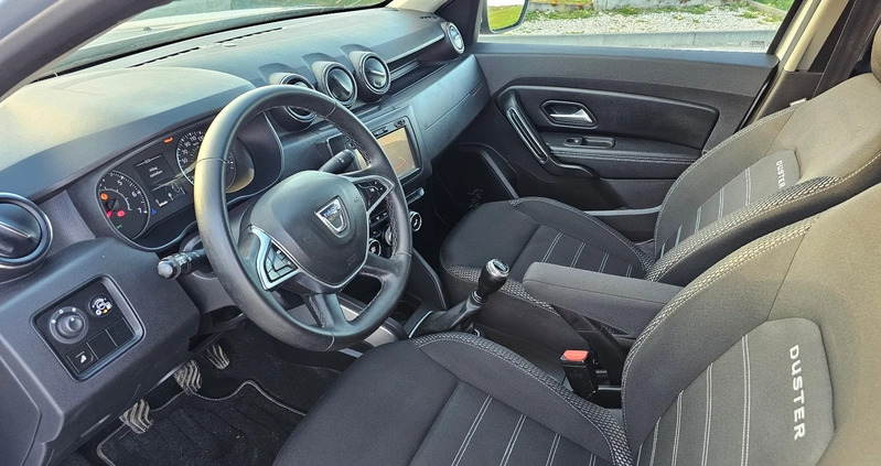 Dacia Duster cena 42700 przebieg: 68000, rok produkcji 2019 z Zabrze małe 211